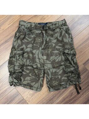 Old Navy Supply Co Camouflage Cargo Shorts Regular Issue Size 31 (30x11.5)